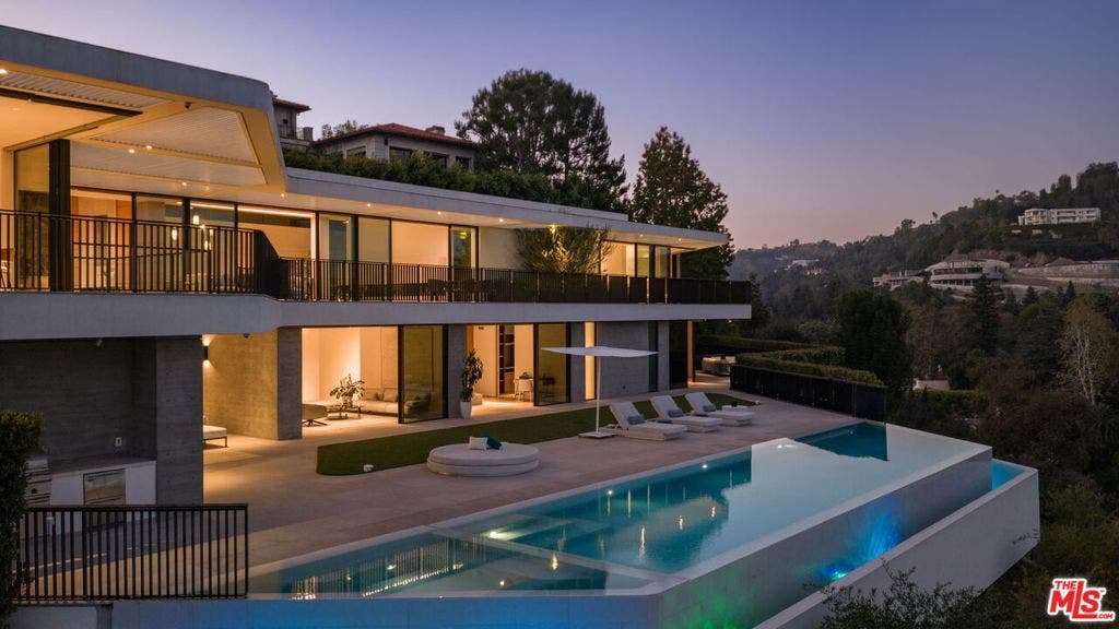 638 Siena Way, Los Angeles, CA 90077 638 Siena Way, Los Angeles, CA 90077