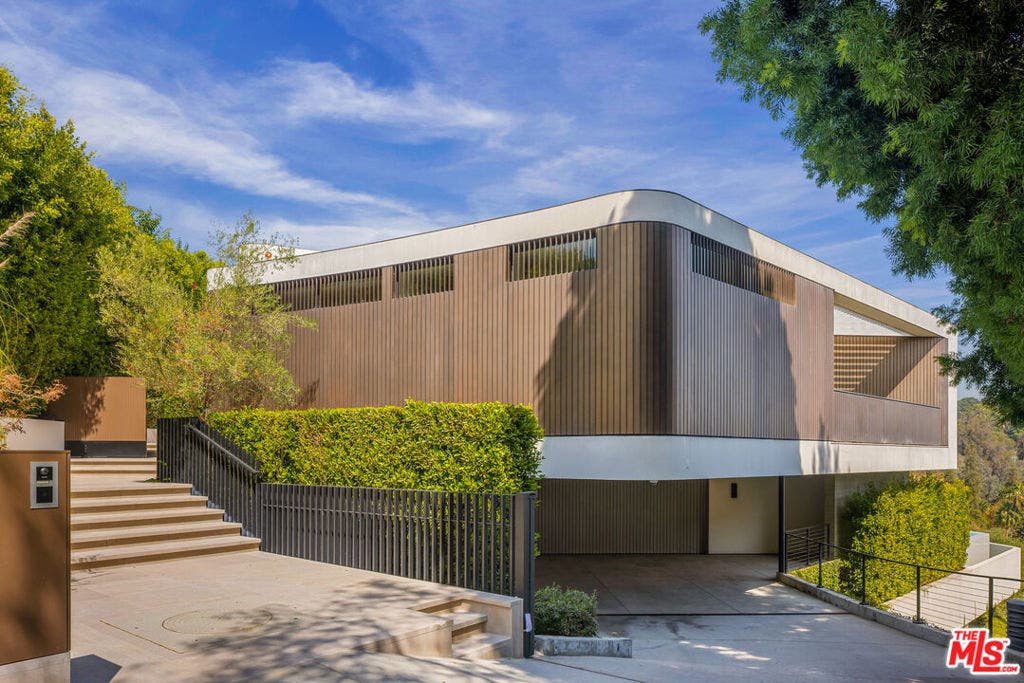 638 Siena Way, Los Angeles, CA 90077 638 Siena Way, Los Angeles, CA 90077