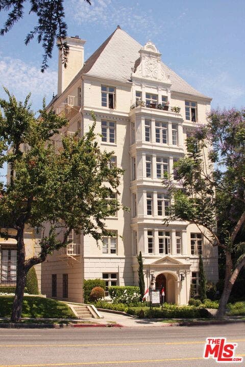 Property photo for 1360 N Crescent Heights Boulevard, #1B, West Hollywood, CA