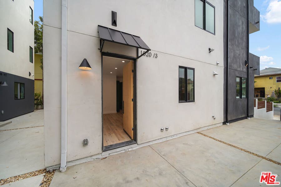 Property photo for 1520 Magnolia Avenue, #UNIT C, Los Angeles, CA