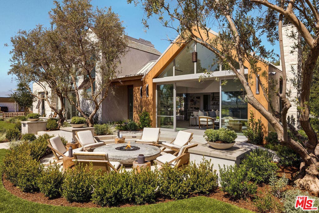 1399 Galaxy Drive, Newport Beach, CA 92660 1399 Galaxy Drive, Newport Beach, CA 92660
