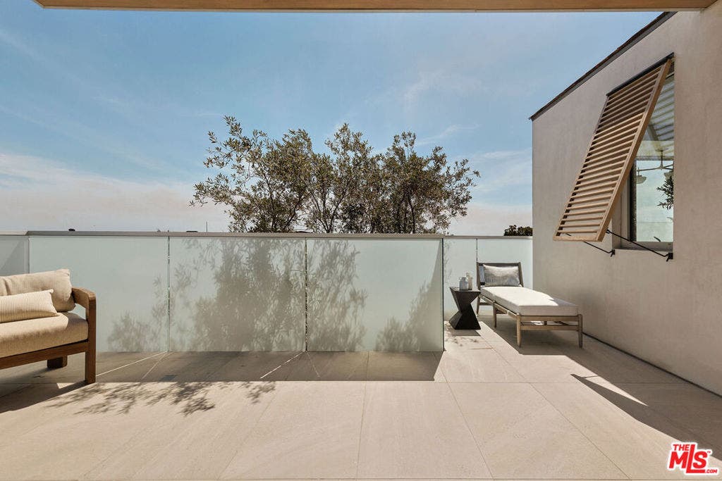 1399 Galaxy Drive, Newport Beach, CA 92660 1399 Galaxy Drive, Newport Beach, CA 92660