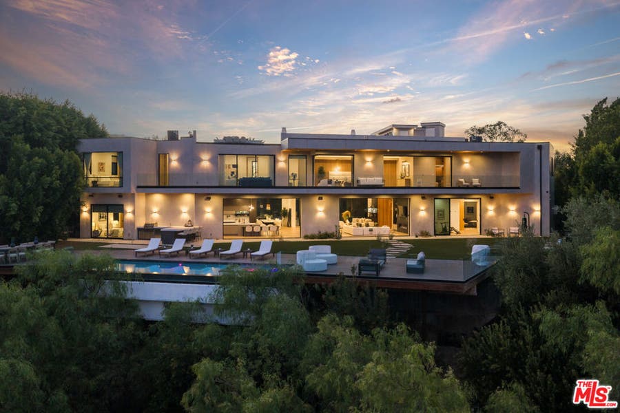 Property photo for 16110 Meadowview Drive, Encino, CA
