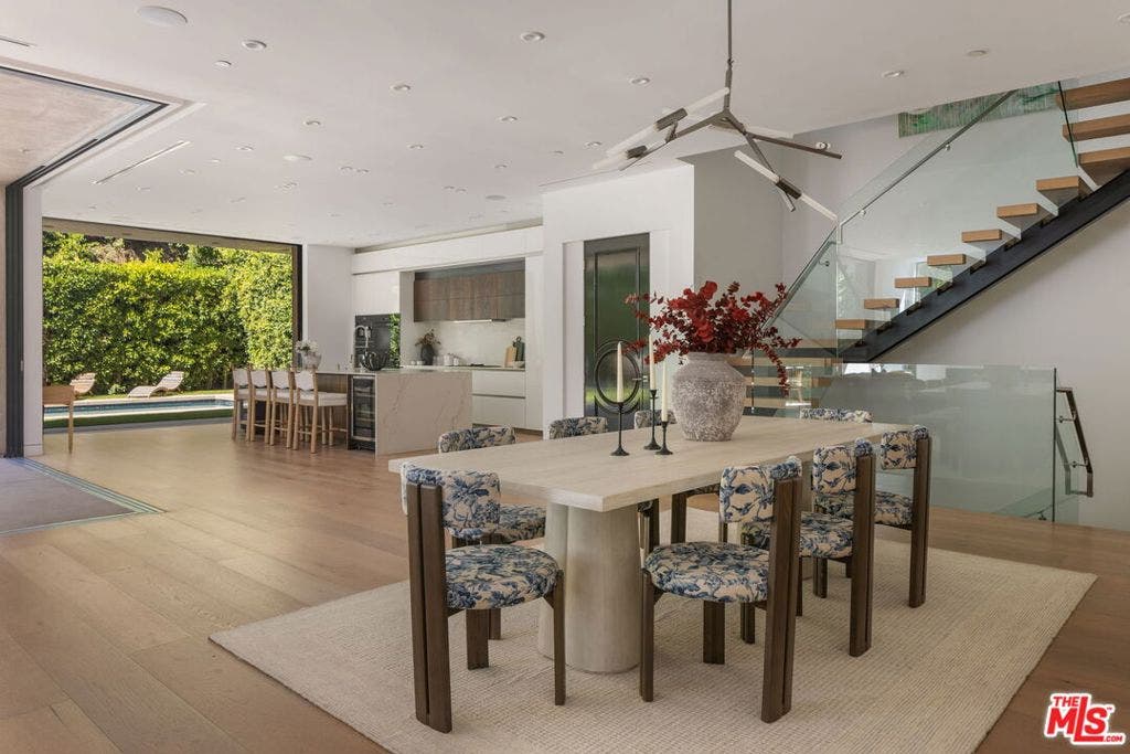 1845 Coldwater Canyon Drive, Beverly Hills, CA 90210 1845 Coldwater Canyon Drive, Beverly Hills, CA 90210