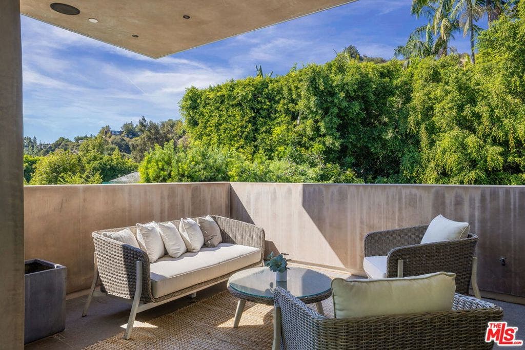 1845 Coldwater Canyon Drive, Beverly Hills, CA 90210 1845 Coldwater Canyon Drive, Beverly Hills, CA 90210
