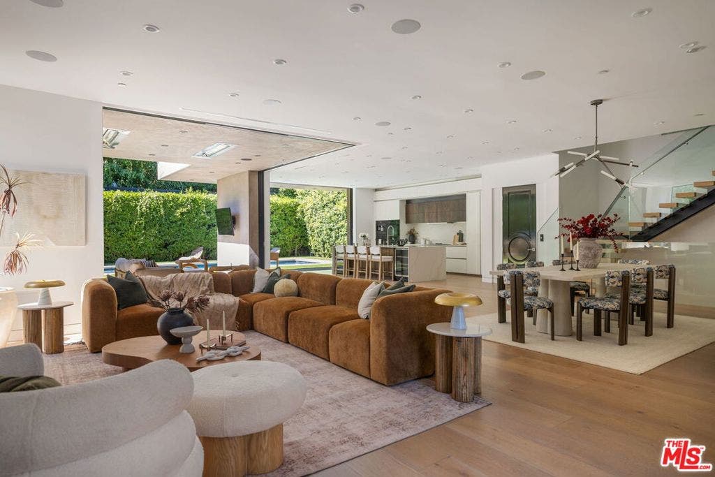 1845 Coldwater Canyon Drive, Beverly Hills, CA 90210 1845 Coldwater Canyon Drive, Beverly Hills, CA 90210