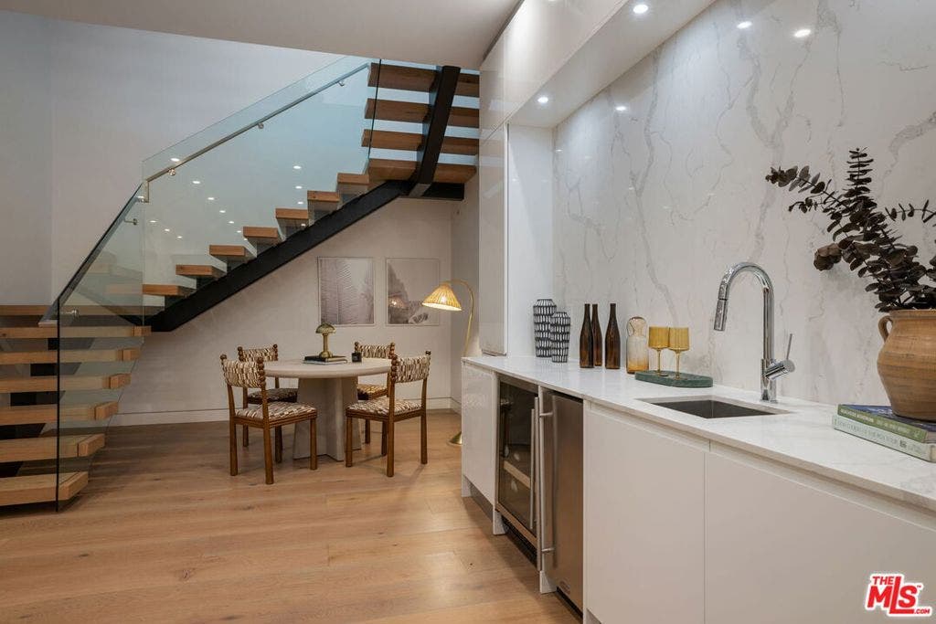 1845 Coldwater Canyon Drive, Beverly Hills, CA 90210 1845 Coldwater Canyon Drive, Beverly Hills, CA 90210
