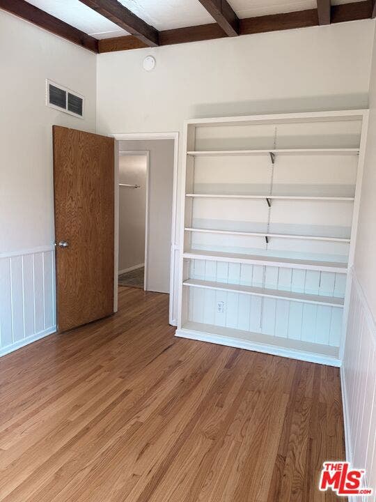 10517 Vail Drive, Sunland, CA 91040 10517 Vail Drive, Sunland, CA 91040