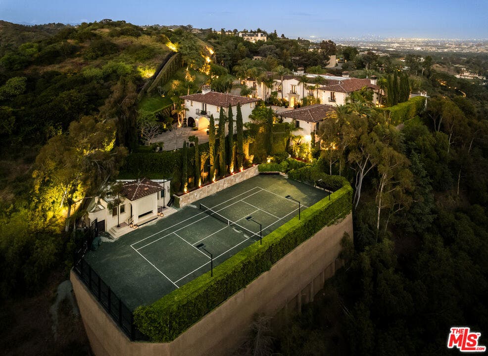 1407 Davies Drive, Beverly Hills, CA 90210