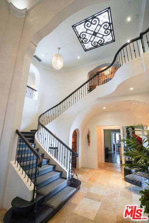 1407 Davies Drive, Beverly Hills, CA 90210