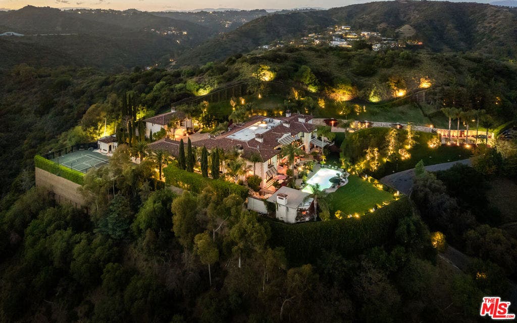 1407 Davies Drive, Beverly Hills, CA 90210