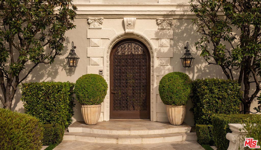 626 S Hudson Avenue, Los Angeles, CA 90005 626 S Hudson Avenue, Los Angeles, CA 90005