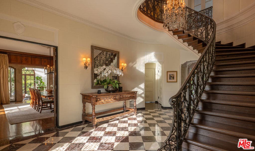 626 S Hudson Avenue, Los Angeles, CA 90005 626 S Hudson Avenue, Los Angeles, CA 90005