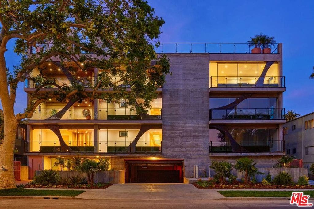 1946 Overland Avenue, Los Angeles, CA 90025