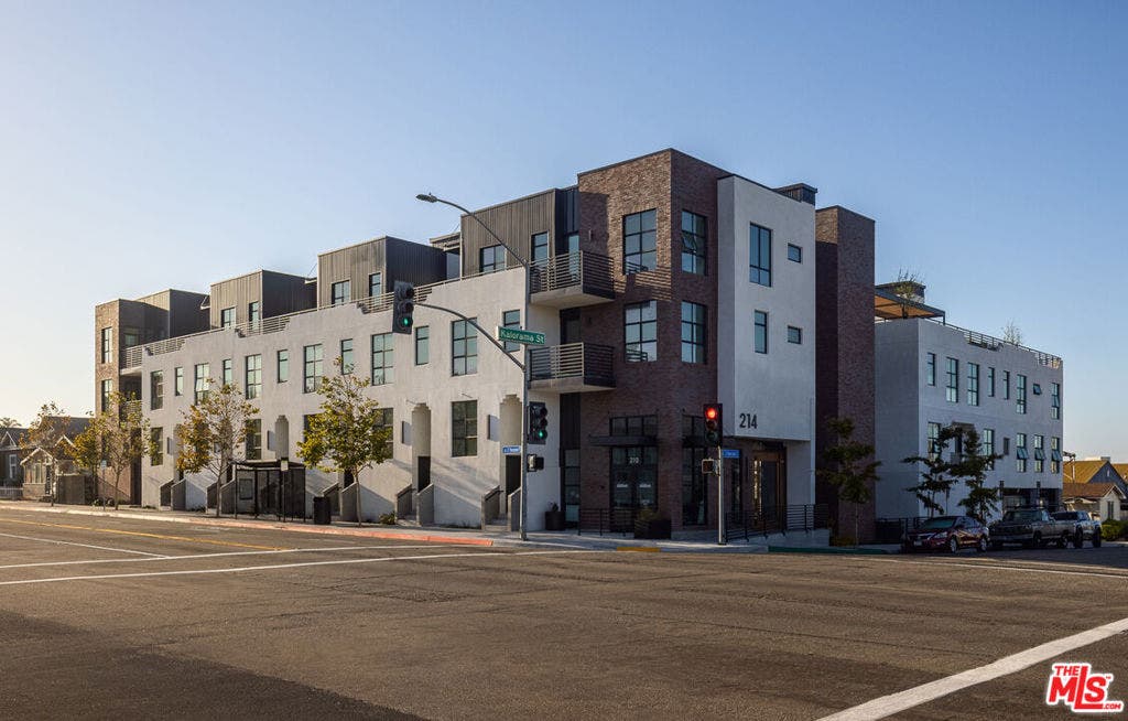 214 S Kalorama Street, Ventura, CA 93001