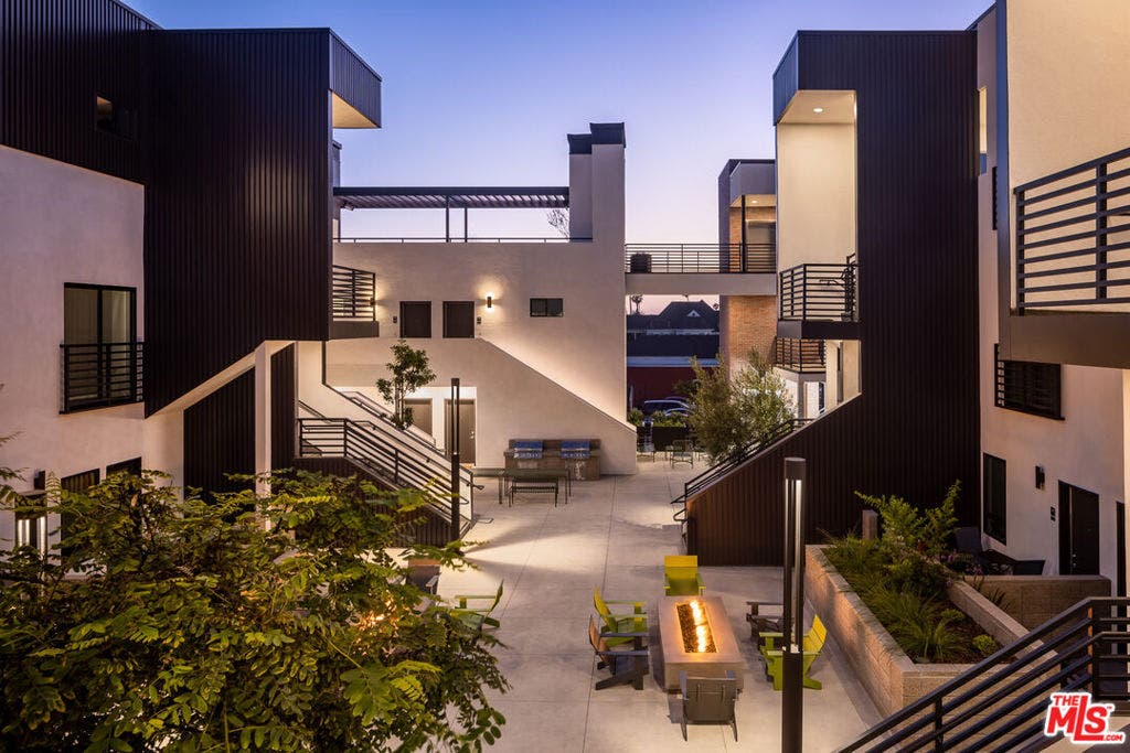 214 S Kalorama Street, Ventura, CA 93001