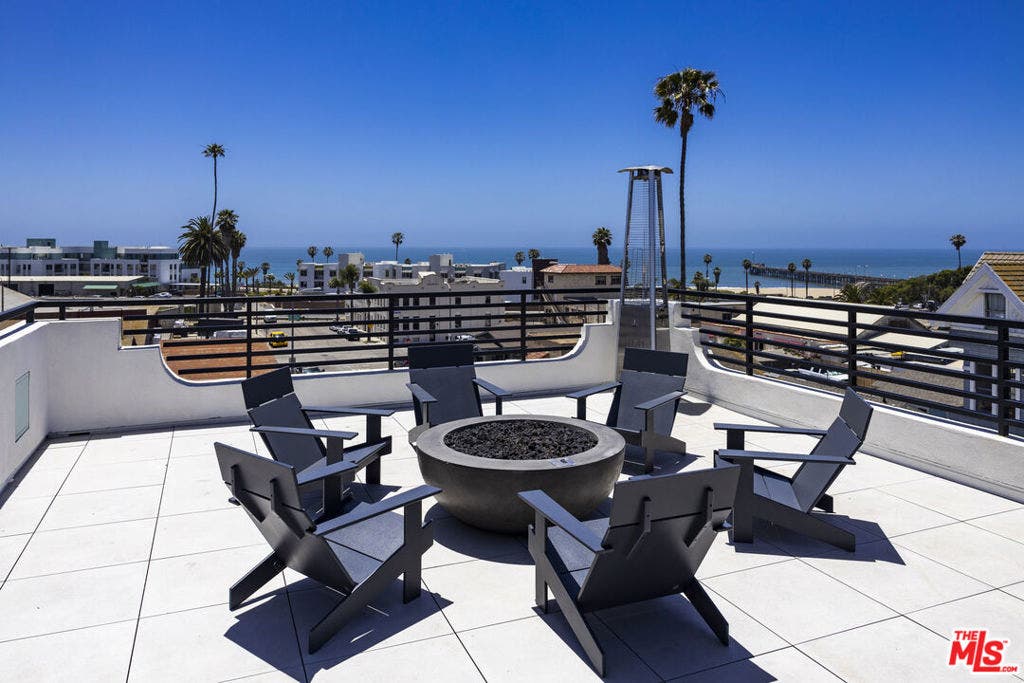 214 S Kalorama Street, Ventura, CA 93001