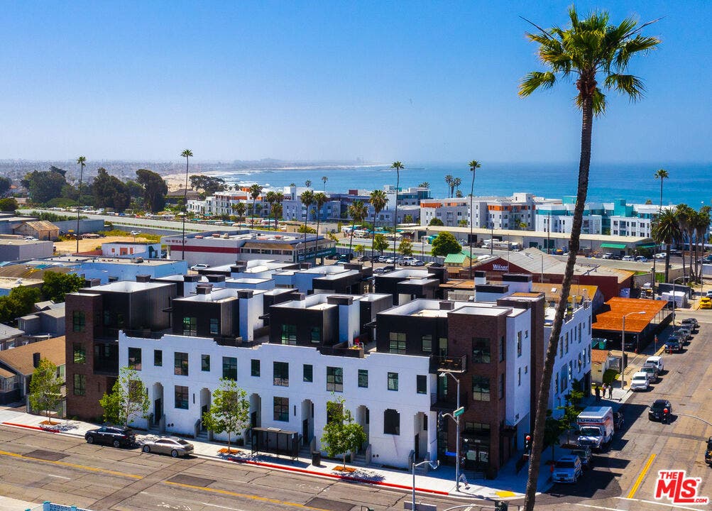 214 S Kalorama Street, Ventura, CA 93001