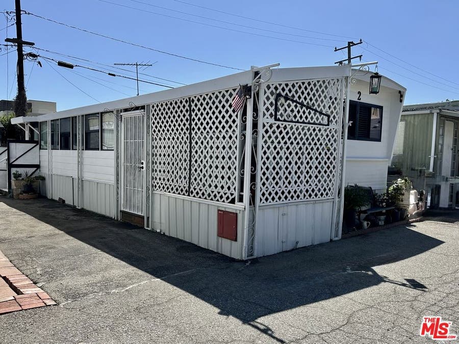 Property photo for 4071 Grandview Boulevard, #2, Los Angeles, CA