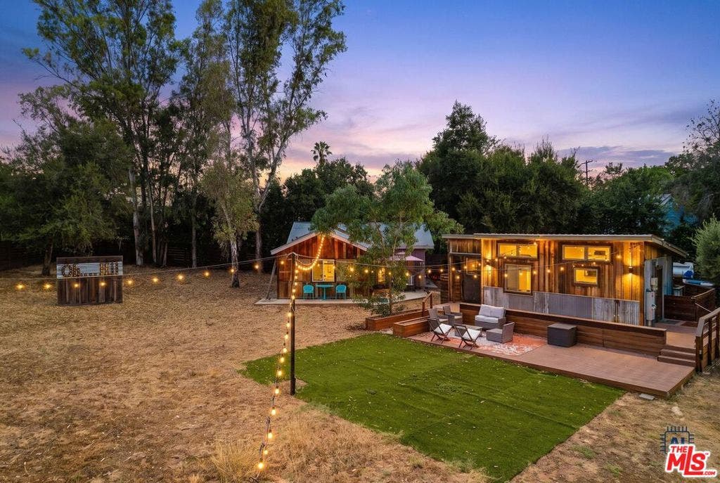 305 S Ventura Street, Ojai, CA 93023 305 S Ventura Street, Ojai, CA 93023