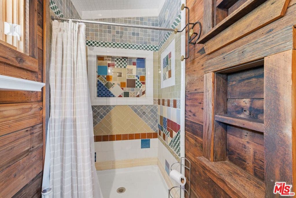 305 S Ventura Street, Ojai, CA 93023 305 S Ventura Street, Ojai, CA 93023