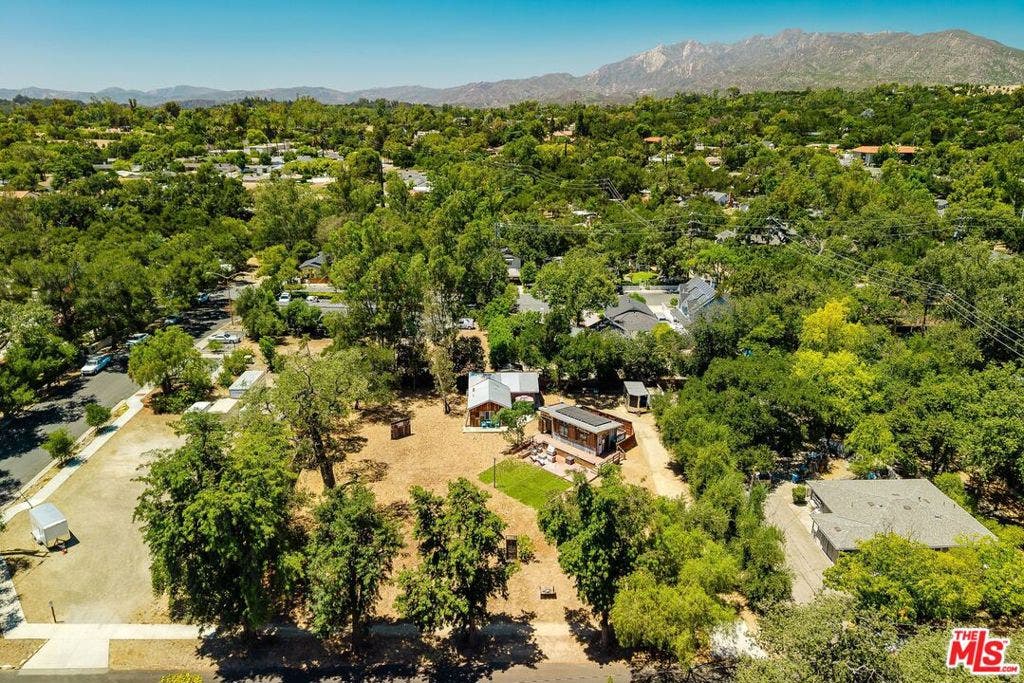 305 S Ventura Street, Ojai, CA 93023 305 S Ventura Street, Ojai, CA 93023