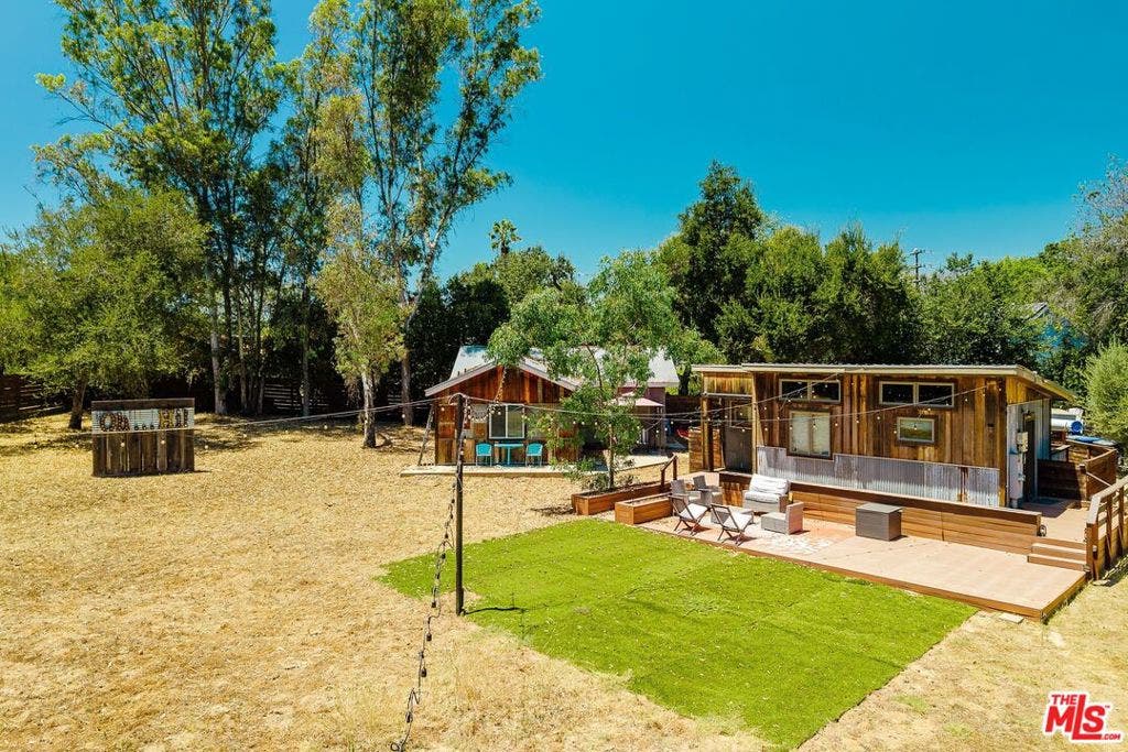 305 S Ventura Street, Ojai, CA 93023 305 S Ventura Street, Ojai, CA 93023