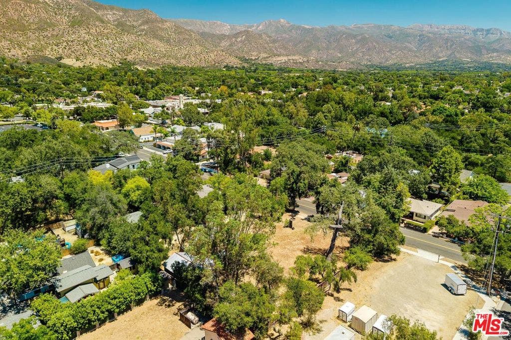 305 S Ventura Street, Ojai, CA 93023 305 S Ventura Street, Ojai, CA 93023
