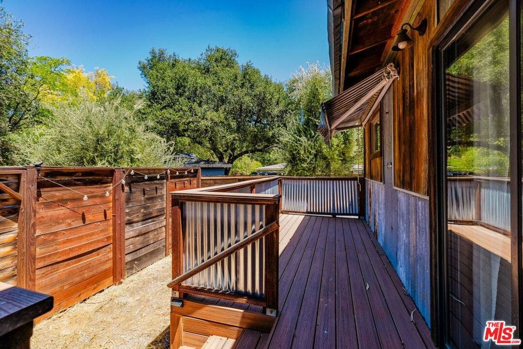305 S Ventura Street, Ojai, CA 93023 305 S Ventura Street, Ojai, CA 93023