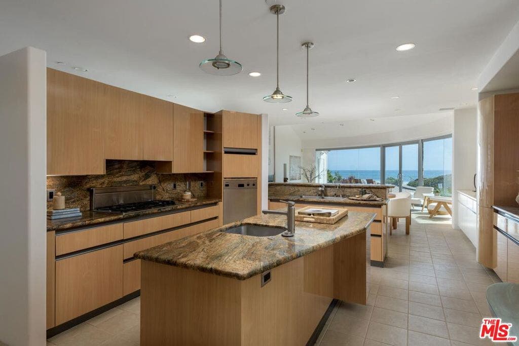 3523 Padaro Lane, Carpinteria, CA 93013 Ocean View Kitchen