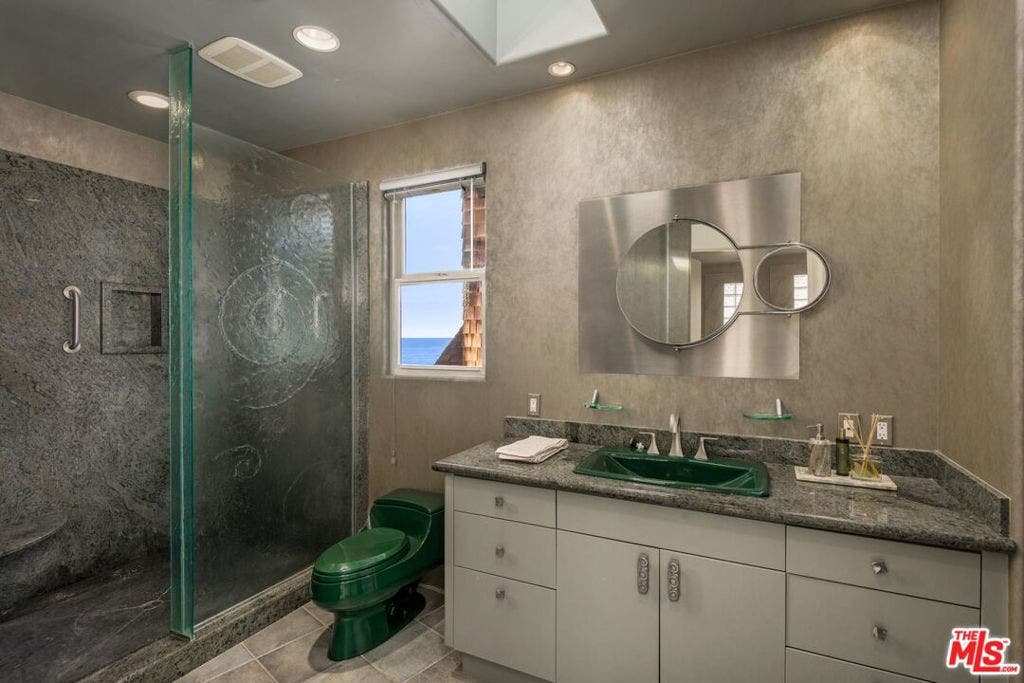 3523 Padaro Lane, Carpinteria, CA 93013 Bathroom 1