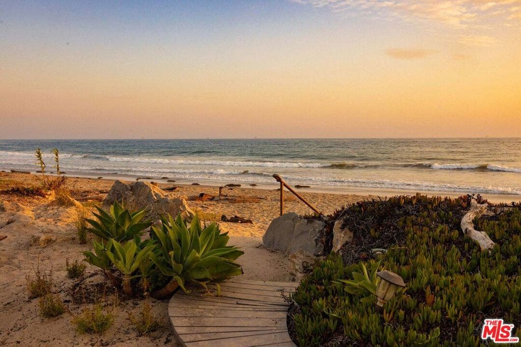 3523 Padaro Lane, Carpinteria, CA 93013 Sandy Shores