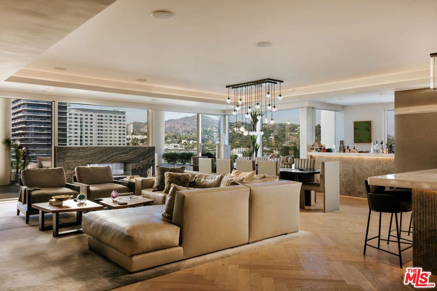 Property photo for 6250 Hollywood Boulevard, #14A, Los Angeles, CA