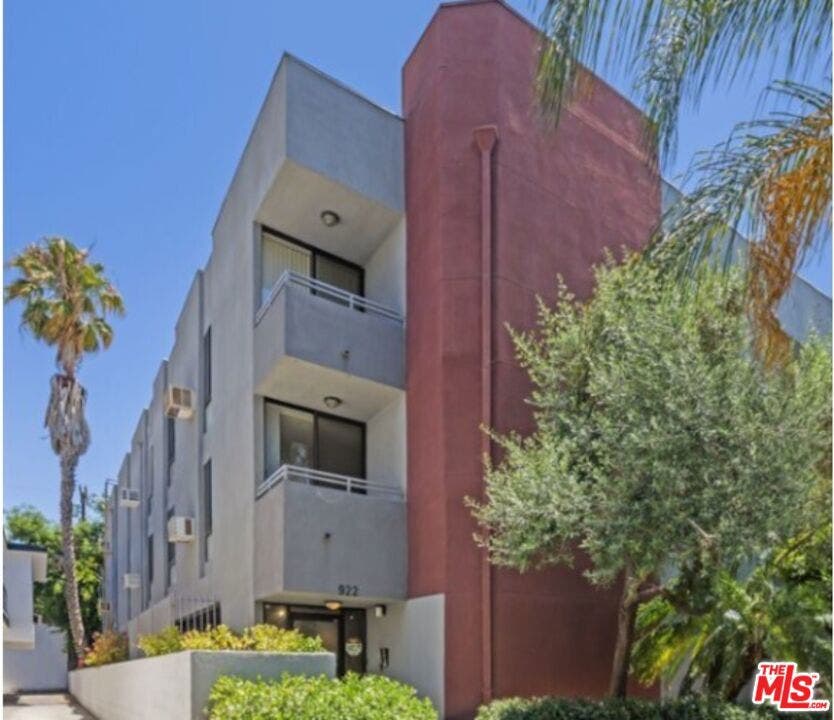 Property photo for 922 N Hudson Avenue, #3, Los Angeles, CA