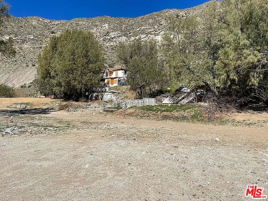 Property photo for 12571 Capra Road, Santa Clarita, CA