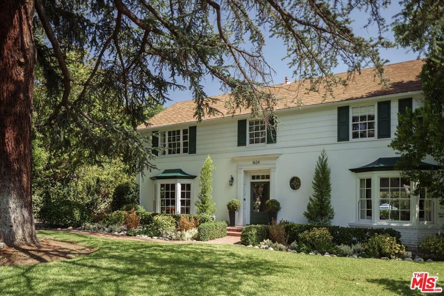 Property photo for 1624 Hillcrest Avenue, Glendale, CA