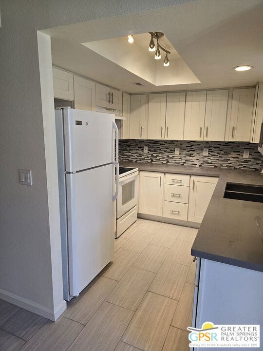 5301 E Waverly Drive, #219, Palm Springs, CA 92264