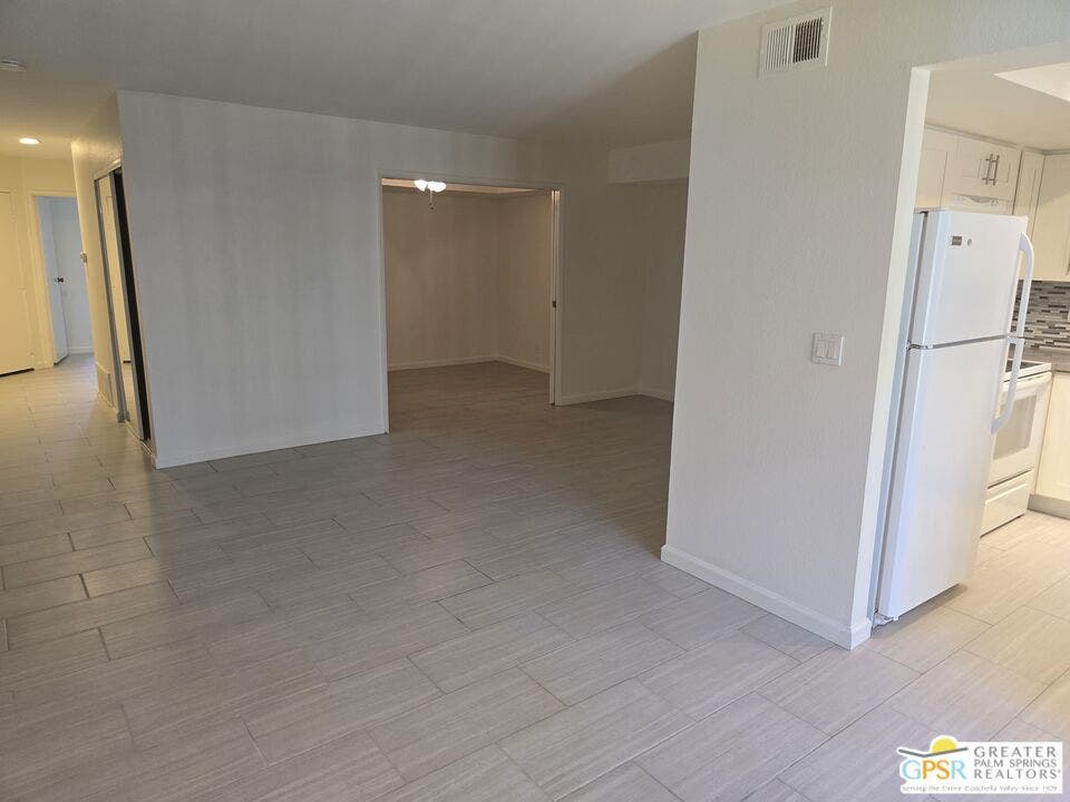 5301 E Waverly Drive, #219, Palm Springs, CA 92264