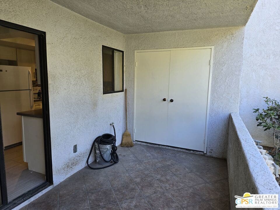 5301 E Waverly Drive, #219, Palm Springs, CA 92264
