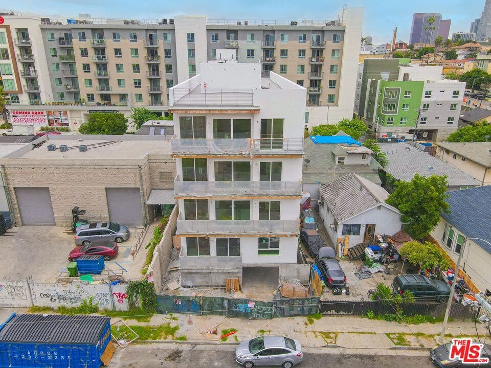 320 N Mountain View Avenue, Los Angeles, CA 90026 320 N Mountain View Avenue, Los Angeles, CA 90026