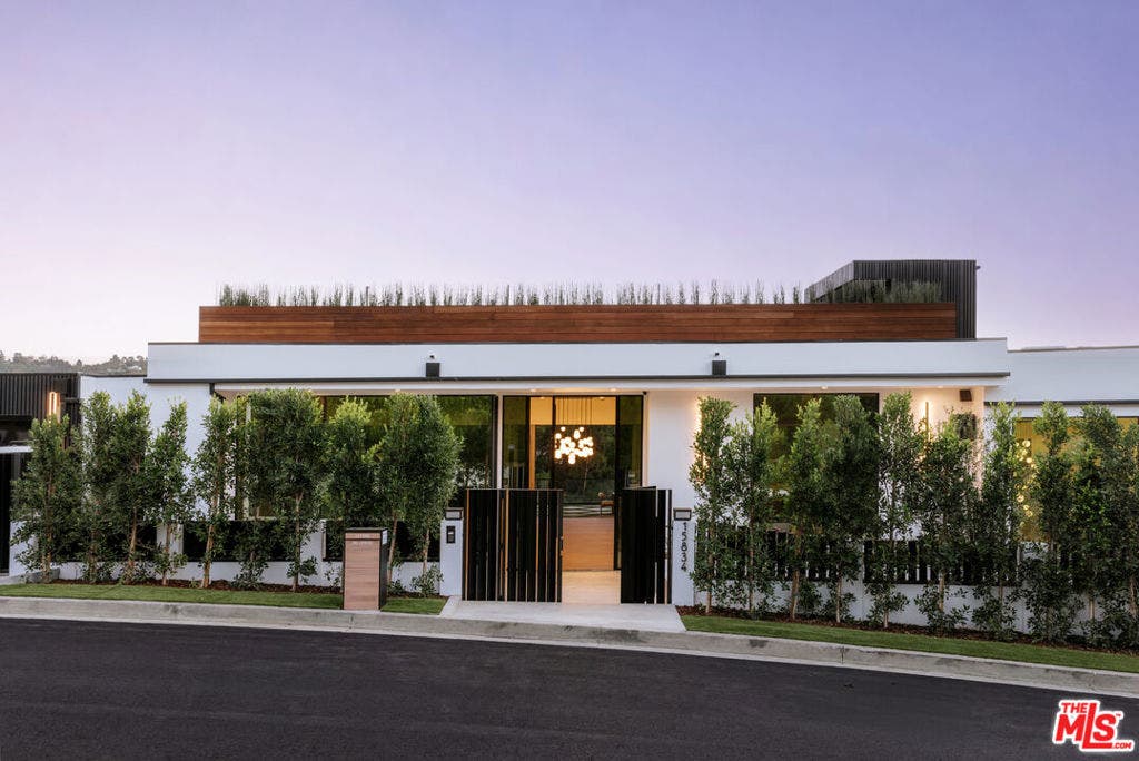 15834 High Knoll Road, Encino, CA 91436 15834 High Knoll Road, Encino, CA 91436