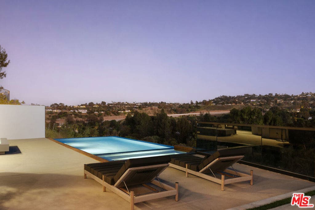 15834 High Knoll Road, Encino, CA 91436 15834 High Knoll Road, Encino, CA 91436