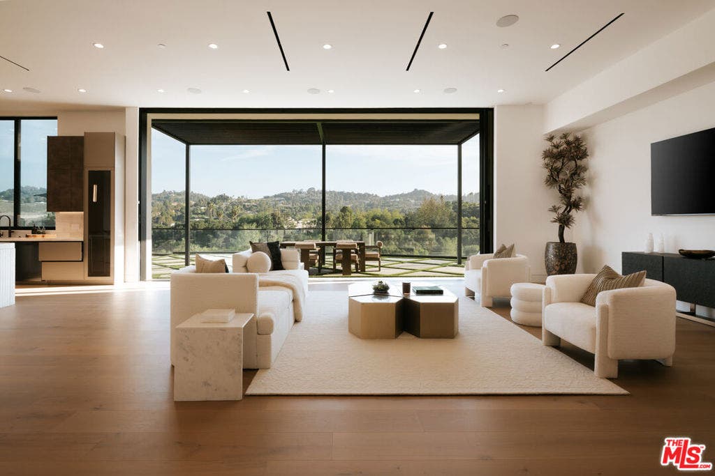 15834 High Knoll Road, Encino, CA 91436 15834 High Knoll Road, Encino, CA 91436