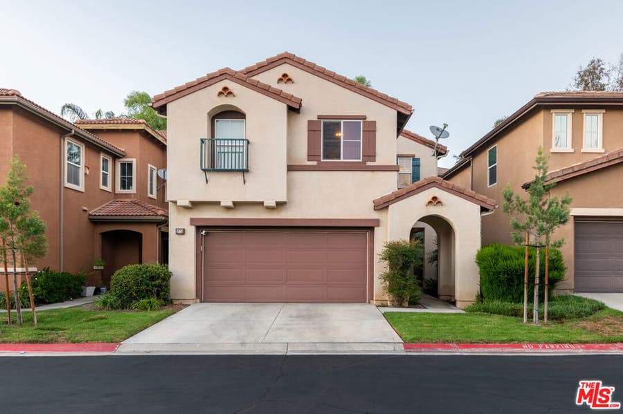 Property photo for 18755 Copper Ridge Way, Santa Clarita, CA