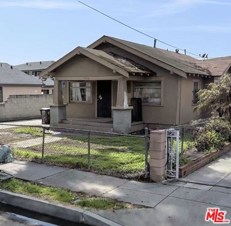 Property photo for 517 N Poinsettia Avenue, Compton, CA