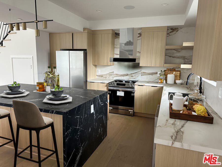 Property photo for 1900 20th Street, #B, Santa Monica, CA