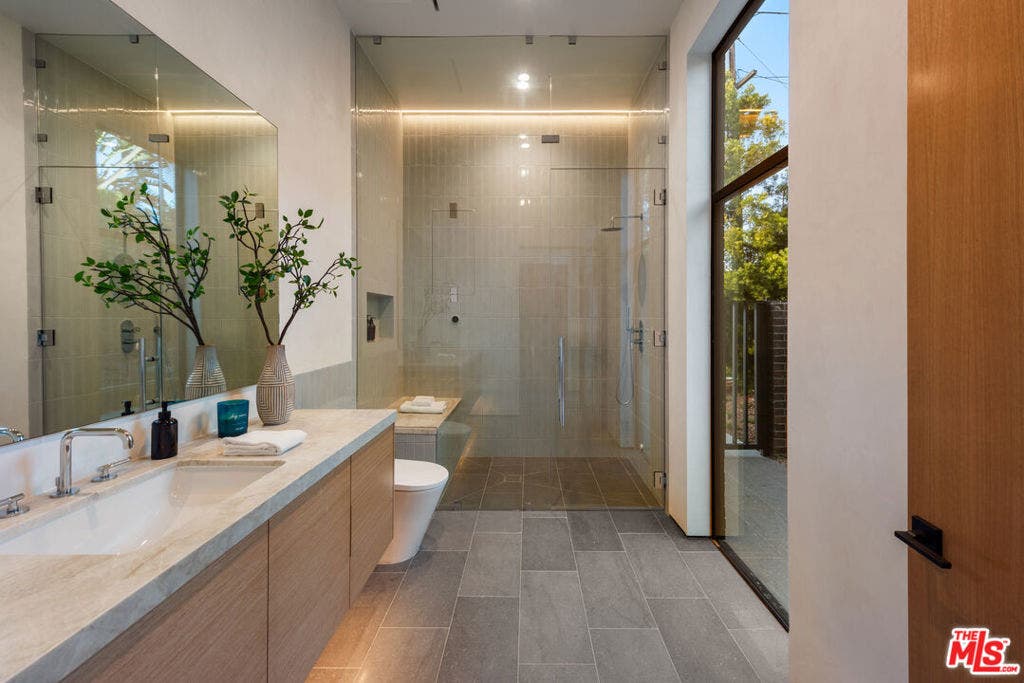9705 Oak Pass Road, Beverly Hills, CA 90210