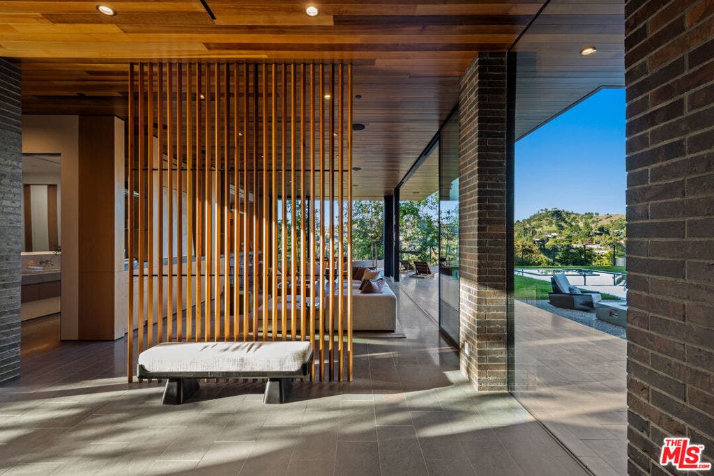 9705 Oak Pass Road, Beverly Hills, CA 90210