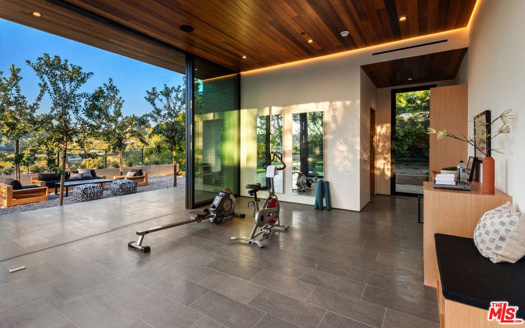 9705 Oak Pass Road, Beverly Hills, CA 90210