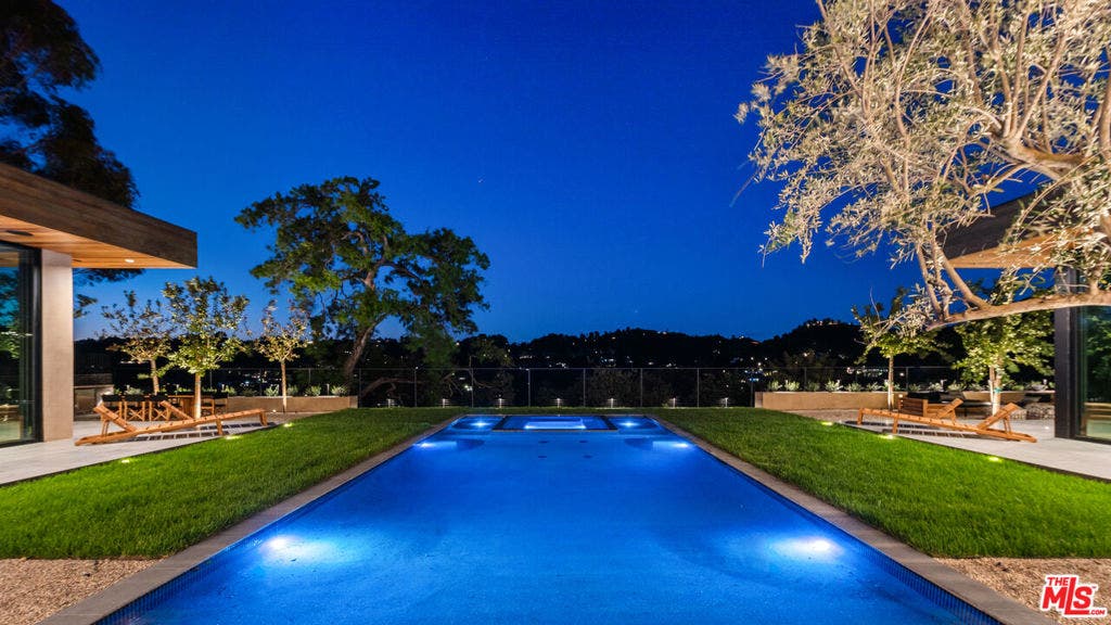 9705 Oak Pass Road, Beverly Hills, CA 90210